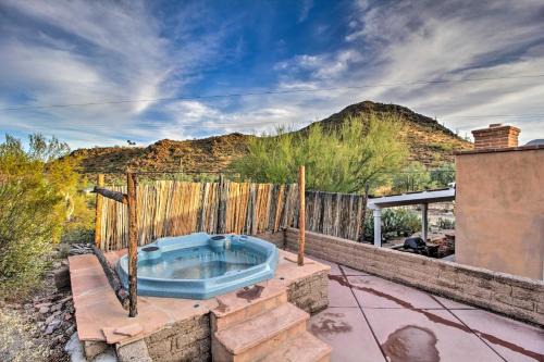 'Esperanza' Retreat in Tucson w/Private Patio