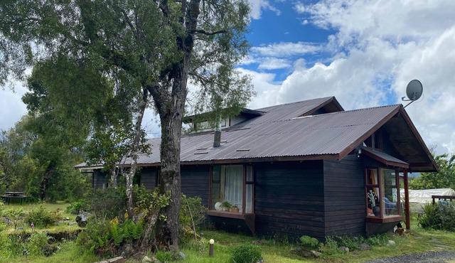 Exclusive Casona with a view of the Villarica Volcano | Ideal for groups | Caburgua-Pucón