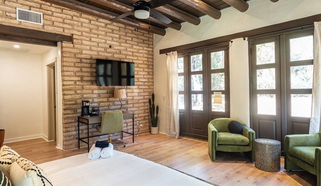 Family Friendly|Pool|Sauna|Plunge|Gym|Game Room +