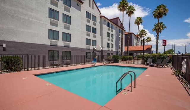 Family-Friendly Room Close to Tucson Mall – Kids Stay, Free Relax at Your Speed
