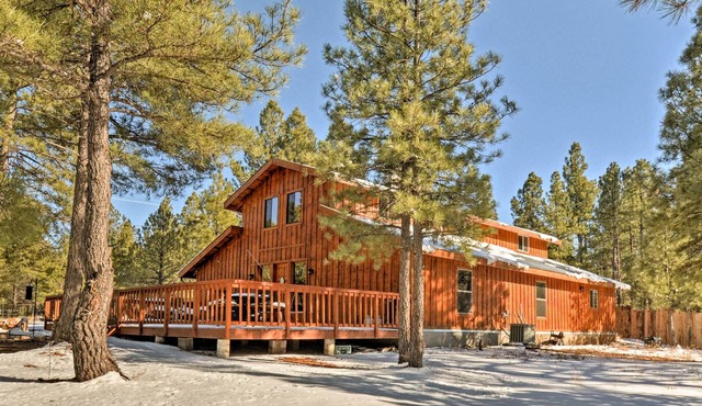 Flagstaff Cabin on 5 Acres w/Fireplace & Fire Pit