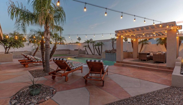 Fountain Hills Splendor: One Story, Pvt Pool, Putting Green, Fire Pit, Near Hiking/Biking & Golf