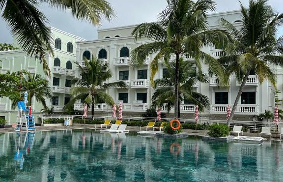 Full Peaceful House near beach, airport, waterfall