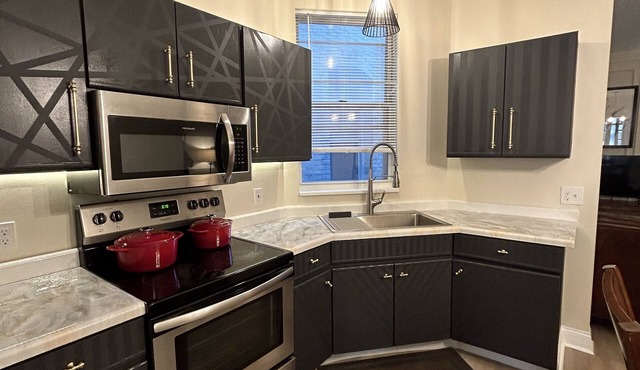 Fully Furnished Condo at the Heart of U of M