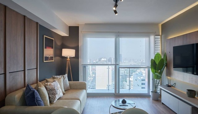 Geko l Graceful 1BR w/City Views in San Isidro