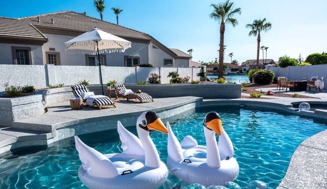 Gilbert Grand Lakefront Estate & Family Game House