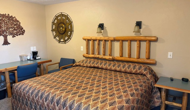 Glacier Highland Motel