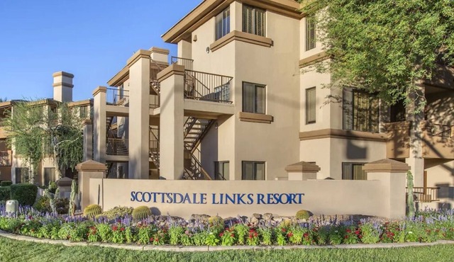 Glendale SUPER BOWL WEEKEND -Hilton Grand Vacation - Scottsdale Links Resort