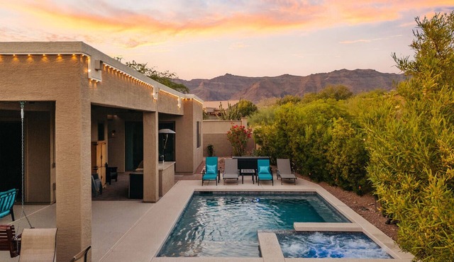 Gold Canyon Bliss Mountain view resort near golf, hiking & lakes!