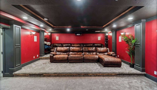 Grand Palace in SLC *Hot Tub* Theater* Sleeps 39!