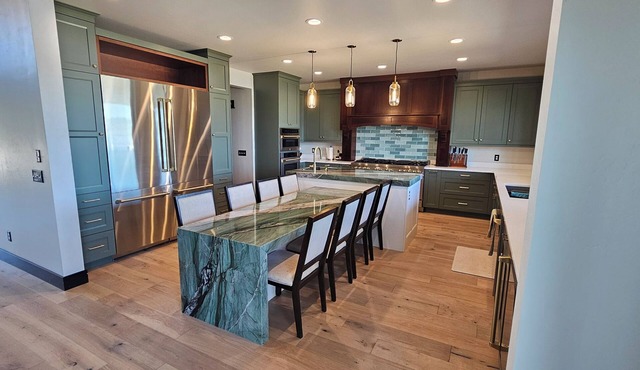 GTL Lodge and Retreat - Modern Luxury Meets Montana for Your Perfect Getaway