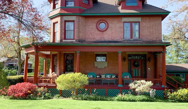 Guest Suite at The Red House basement attached with private entrance