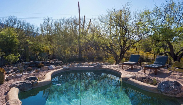 Hacienda Riad: free pool heat, hot tub, views