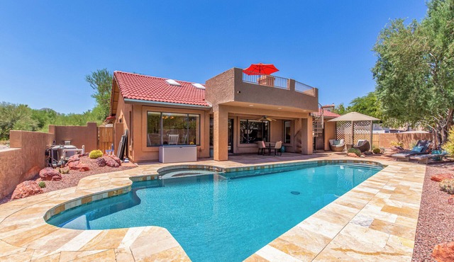 Harrizona Hills-Tranquil Pool Oasis, 15 Min to Scottsdale, 30 to Airports