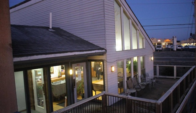 Hawk's Nest Lodge