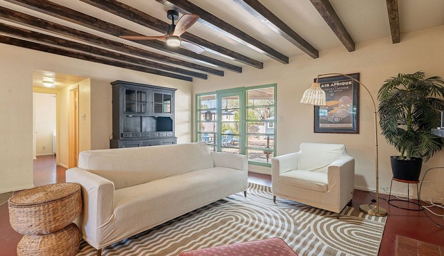 Hawthorne Manor - 3BD in Central Tucson with Patio