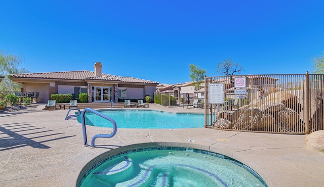 Hike & Golf in Fountain Hills! Resort-Style Condo