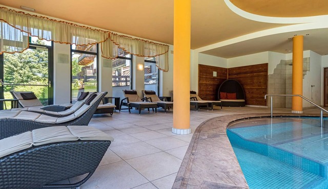 Holiday Apartment "Ferienparadies Sabina Lärche" in the Nature Park by Seiser Alm