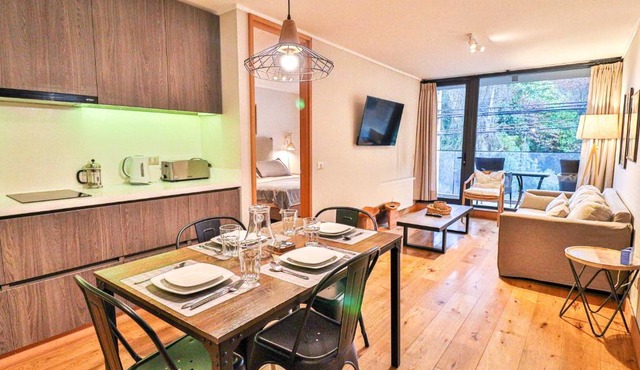 HOM I Piscina Temperada, WiFi, Estacionamiento, Calefacción Central, Vista parcial al lago