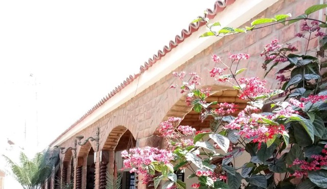 Hostal Loma Blanca