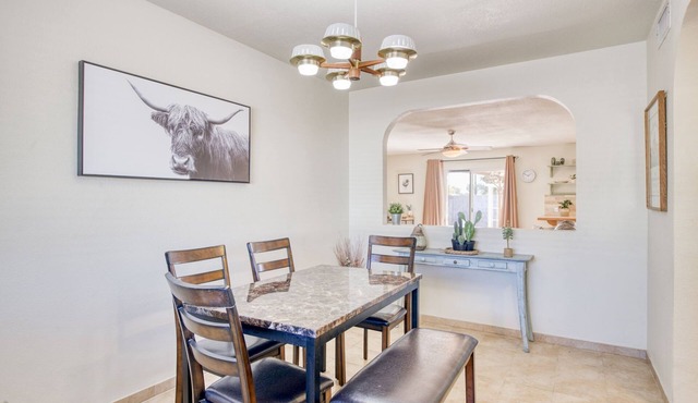 House w/Yard, Washer/Dryer, Near ASU/Airport!