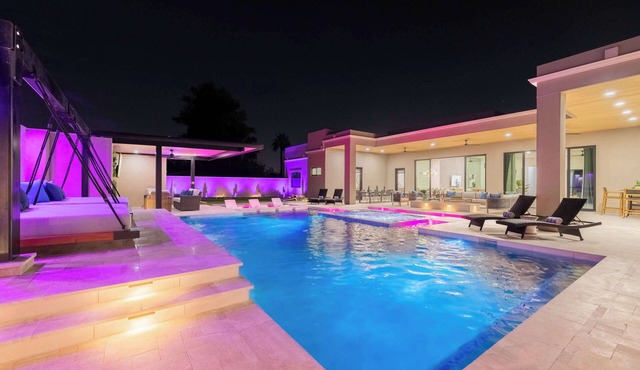 HÓZHÓ Harmony|Pool| Hot Tub|Theatre| Putting Green
