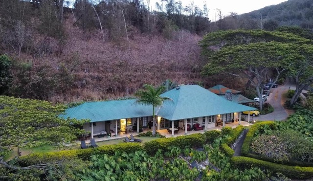 Iao Valley Inn
