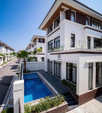 IDC White House Ha Long FLC Golf & Resort