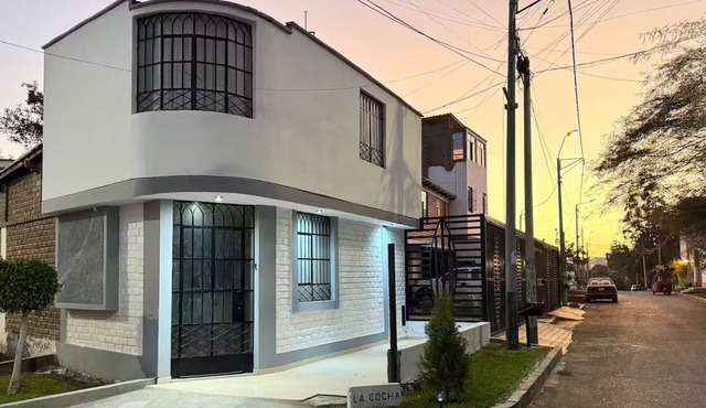 Keyless Duplex 1BR - TV 65" - Laundry - Kitchen