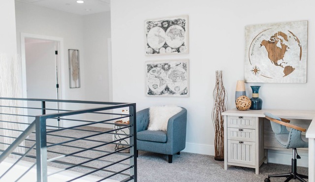 Knockout home in downtown Gilbert, with Jacuzzi
