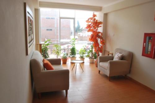 Kymeron Hotel