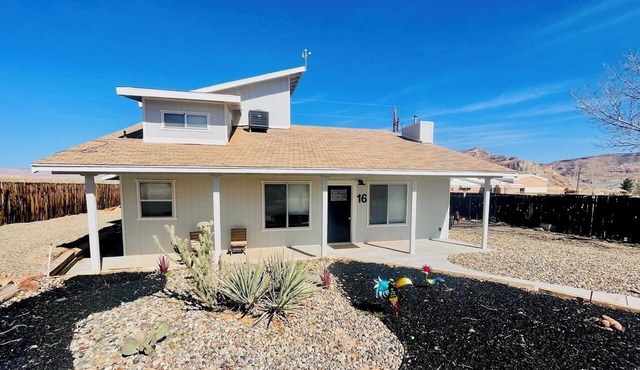 Lake Powell Charming 2-bedroom house with Amazing Views