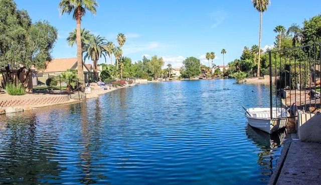 Lakefront Hacienda with Pool, Hot-tub, Tennis