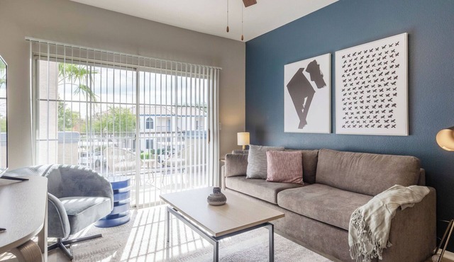 Landing | Amazing 1BD, Gym, Pool