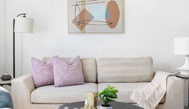 Landing | Incredible 1BD, Gym, Yoga Studio