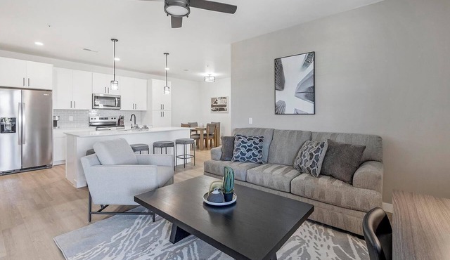 Landing | Stylish 2BD, Pool, Clubhouse