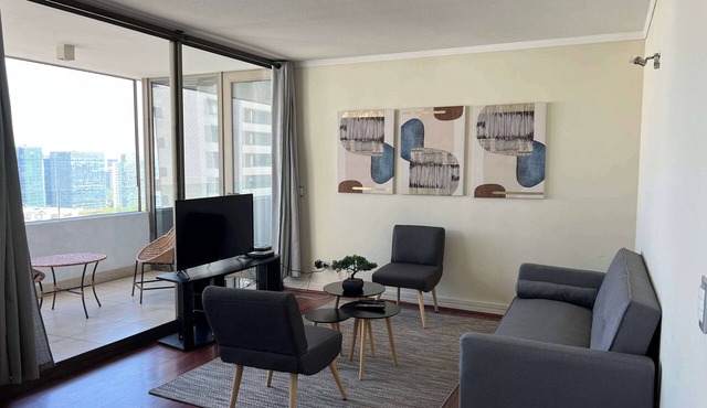 Las Condes 2BR/2BA: Pool, Gym & Near Parque Arauco