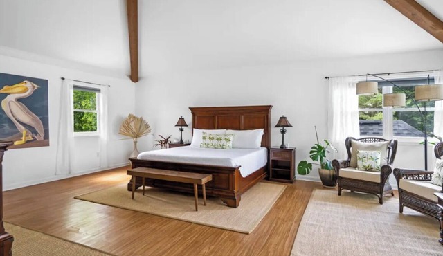 Lighthouse Room — Mar Bella’s Grandest, Most Private Luxury Retreat