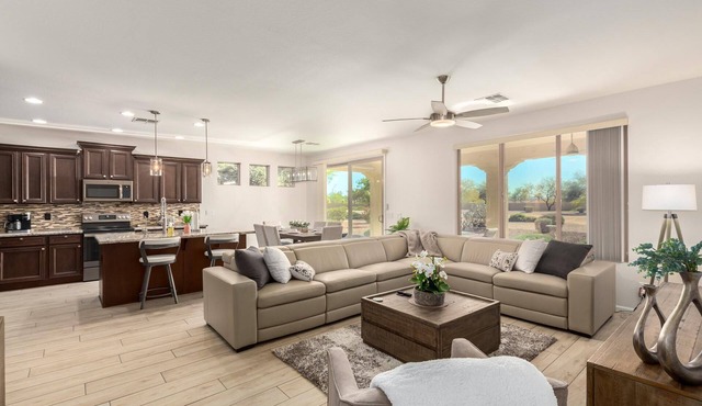 Like NEW in Pebblecreek this Updated 2/2+Den is sure to please!