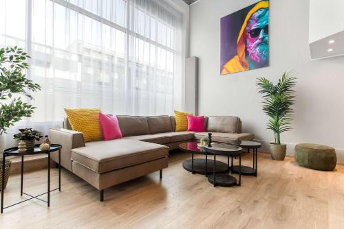Loft 21 - Stylish Five Bedroom Apartment by Heimaleiga
