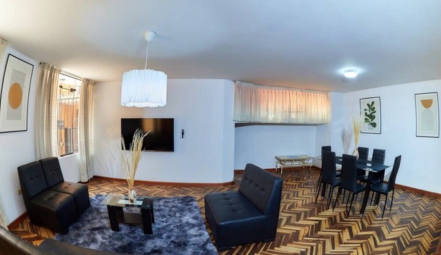 Lovely 3 BR Apartment in the heart of downtown Arequipa for 6 pax