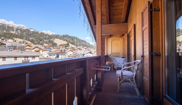 Lovely apartment for 23 people with WIFI, TV and balcony