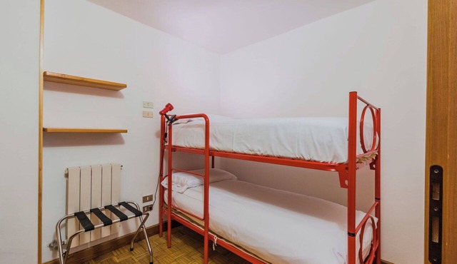 Lovely apartment for 4 guests with WIFI, TV and patio