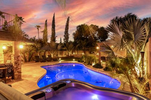 Lux 4BR Scottsdale house with pool and spa