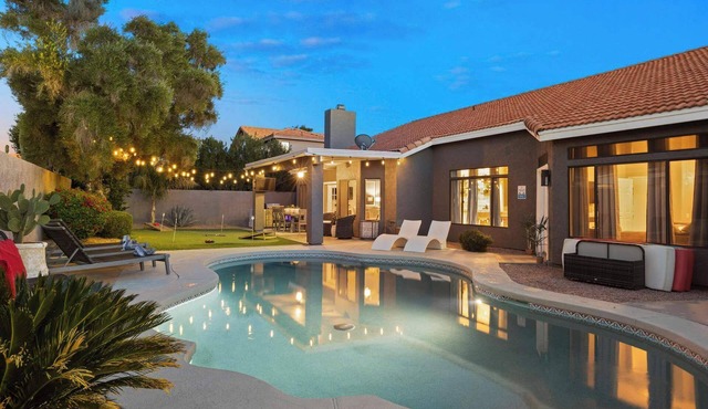 LUX Modern Escape: Pool, Putt, Kierland Commons