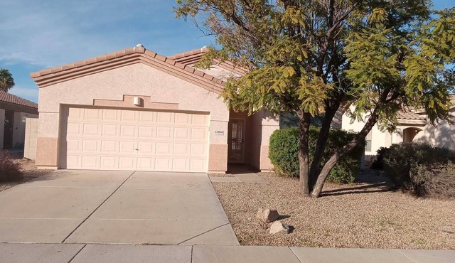 Luxurious 3 bedroom, 2 baths home in Surprise, AZ