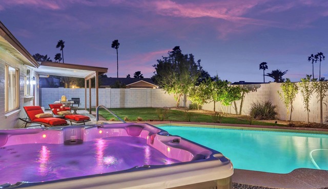Luxury 4BR/Jacuzzi/Heated Pool/Putting Green/Pool Table/Mayo Hospital/Scottsdale