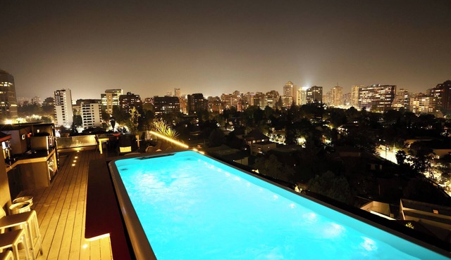Luxury Apartment with PRIVATE Pool & Jacuzzi Best location in Santiago
