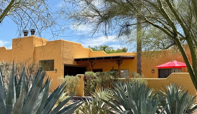 Luxury Home in the Foothills with Pool, Spa, Gym and Unbelievable Views!