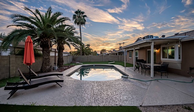 Luxury Home w/Heated Pool & Golf Access